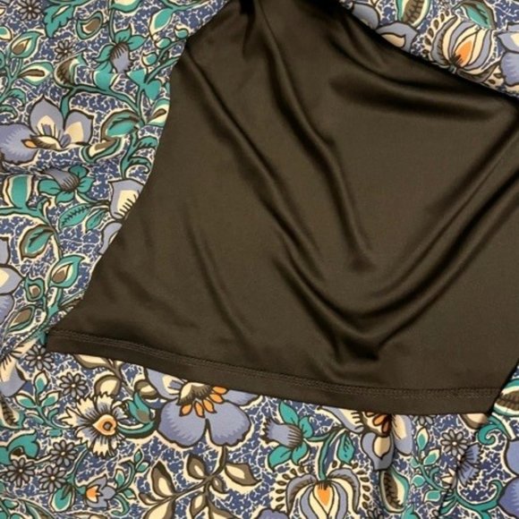 Express Sleeveless Dress - Picture 4 of 7